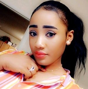 Meet your Posher, Josephina